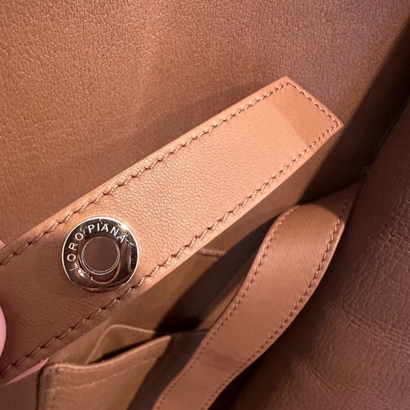 NWT Loro Piana Reversible Lambskin Leather Shearling Coat, Size Medium - Picture 4 of 8